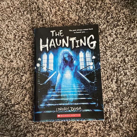 Books - Picture 4 of 5